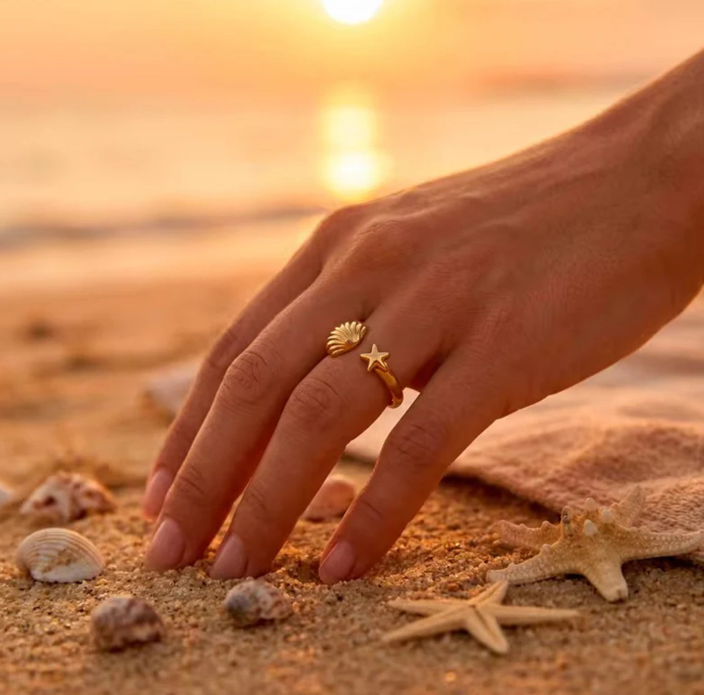 Star & Shell Open Adjustable Gold Ring